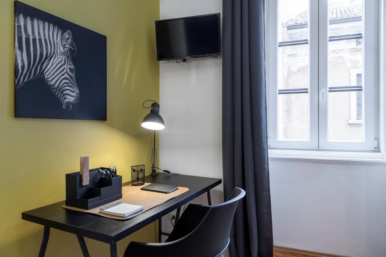 Appartamento Nuovissimo Per 4 Ospiti + Wi-Fi Триест Экстерьер фото