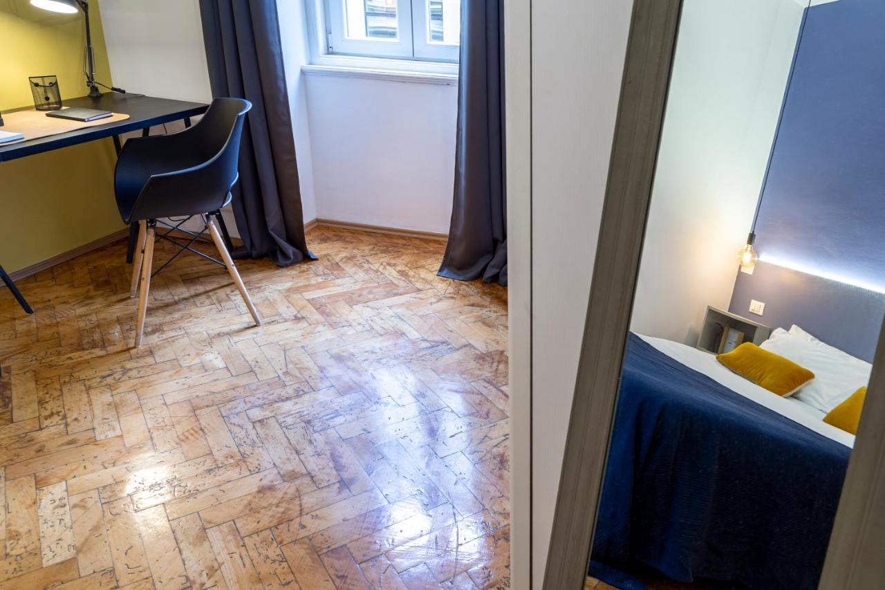 Appartamento Nuovissimo Per 4 Ospiti + Wi-Fi Триест Экстерьер фото
